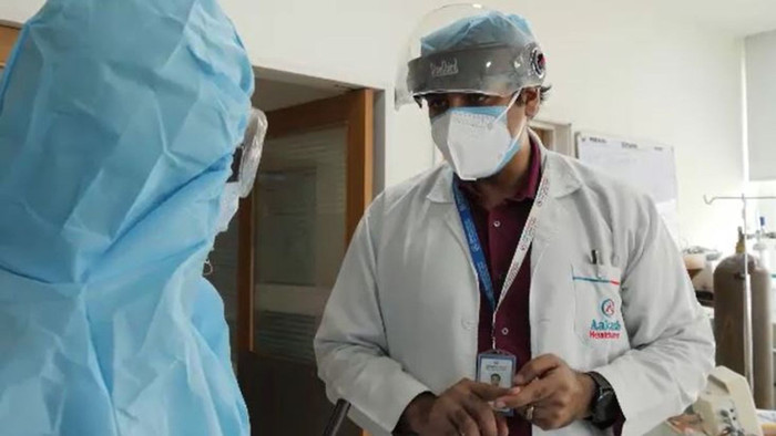 Bác sĩ giữa vùng tâm dịch Covid-19 tại Ấn Độ: 'Hai tuần tới sẽ là địa ngục' Ảnh 6