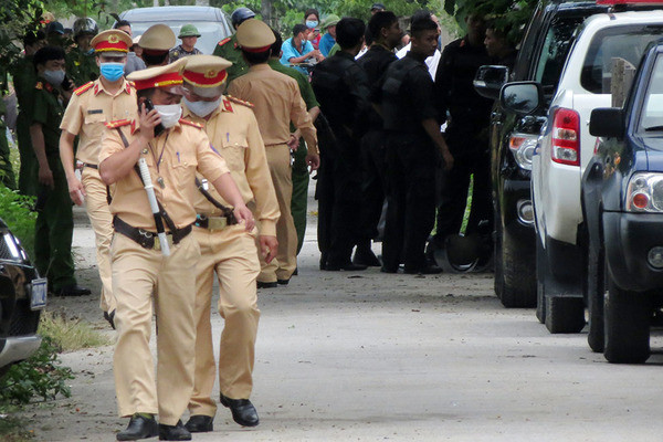 Công an phong tỏa hiện trường