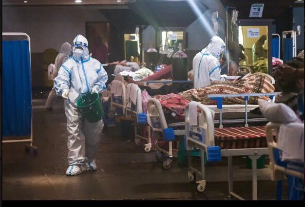 Bệnh viện ở Ấn Độ bị quá tải