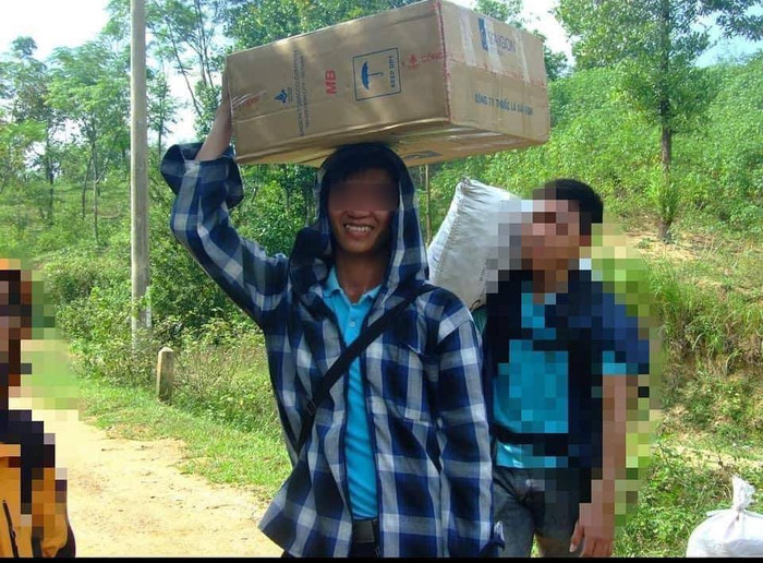 Nụ cười rạng rỡ của chàng trai ấy sẽ hiện hữu mãi trong tim mỗi người.