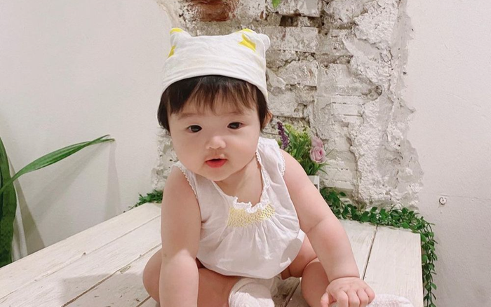 Đông Nhi tiết lộ con gái Winnie là 'Công chúa Hà Lan' nghiện uống sữa nên sở hữu đôi má bánh bao đáng yêu Ảnh 2