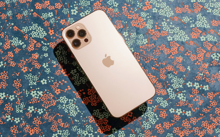 iPhone 12 Pro Max giảm giá không phanh, về mức thấp chưa từng có Ảnh 2
