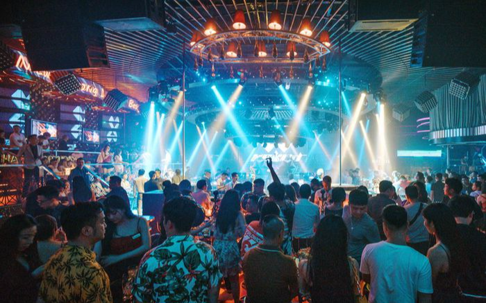 Đà Nẵng tạm dừng các dịch vụ karaoke, quán bar... từ 0h ngày 3/5 Ảnh 2