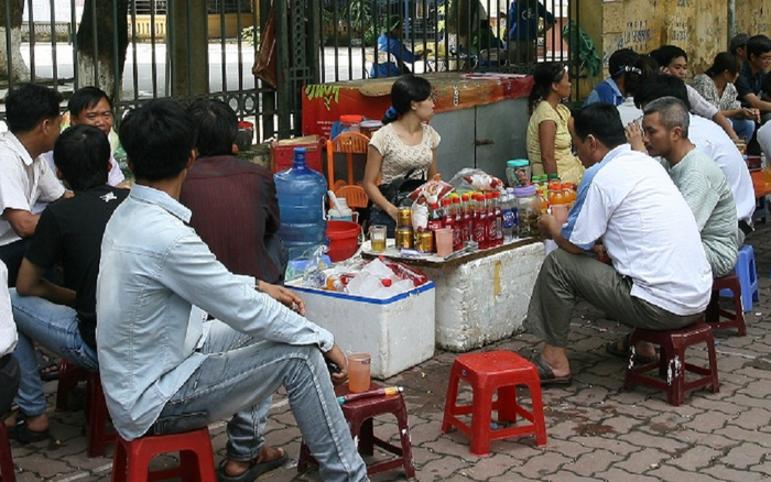 Hà Nội đóng cửa quán ăn đường phố, trà đá vỉa hẻ,... phòng dịch COVID-19 Ảnh 2