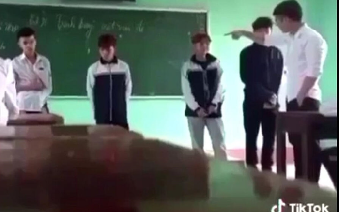 Vụ nam giáo viên ở Bắc Giang đánh học sinh vì không chấp hành nội quy: Xử lý 2 tài khoản MXH Ảnh 2