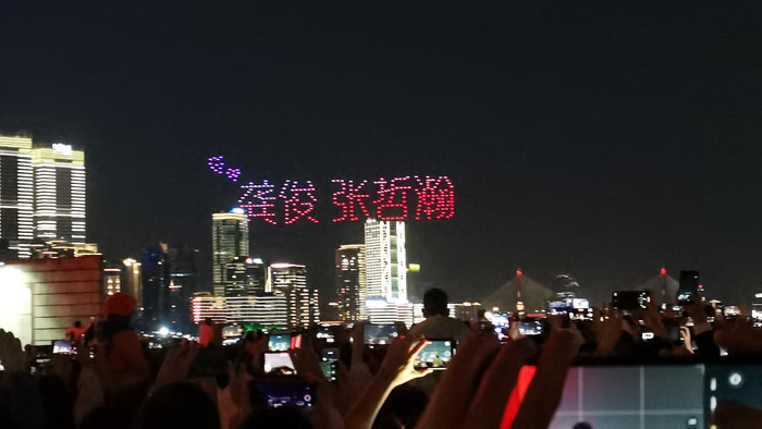 Sức hút khủng của 'Sơn hà lệnh': Cả 'rừng' fan đợi chờ, xếp hàng đếm ngược giờ diễn ra concert Ảnh 12