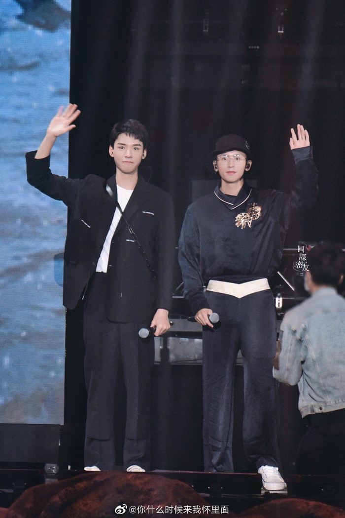 Sức hút khủng của 'Sơn hà lệnh': Cả 'rừng' fan đợi chờ, xếp hàng đếm ngược giờ diễn ra concert Ảnh 11