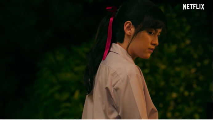 Kitty Chicha hôn đắm đuối trai lạ trong trailer ngập tràn trai xinh gái đẹp Ảnh 10