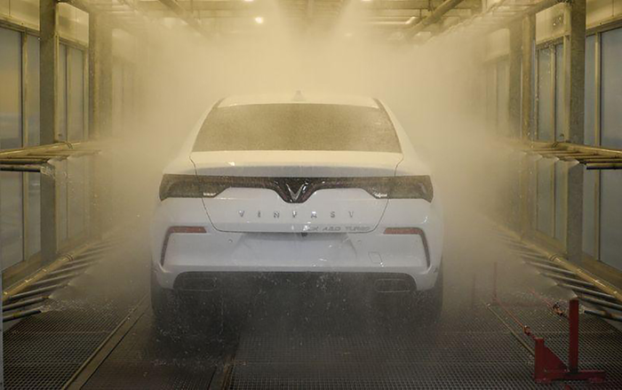 Reuters đưa tin vụ VinFast 'tố' YouTuber đưa tin sai sự thật về chất lượng xe Ảnh 2