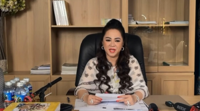 Bà Hằng đáp trả việc lấy lại 22 cái chuông chùa trước đó.