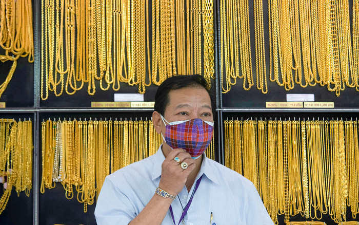 Giá vàng hôm nay 6/5: Vàng đảo chiều tăng vọt sau phiên lao dốc hôm qua Ảnh 2