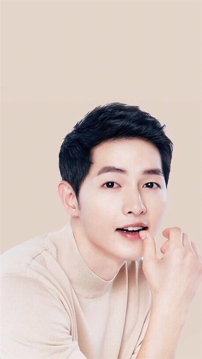 Nam thần Song Joong Ki đóng vai chính trong MV mới của Heize là nhờ 'anh béo' Psy Ảnh 5