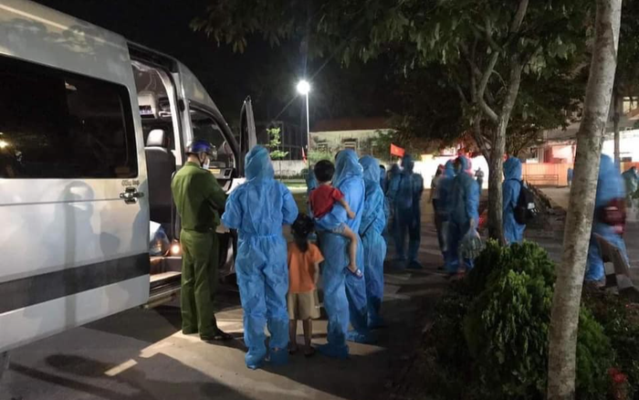 Ca dương tính Covid-19 cộng đồng đầu tiên ở Nghệ An có lịch trình phức tạp Ảnh 2