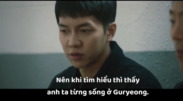 Nhưng vô tình lại gặp Mu Chi ở đó, anh sợ bị Mu Chi phát hiện mình chính là Jae Hoon