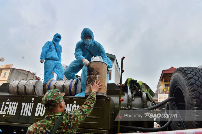 Các công tác phun khử khuẩn nhanh chóng được thực hiện.