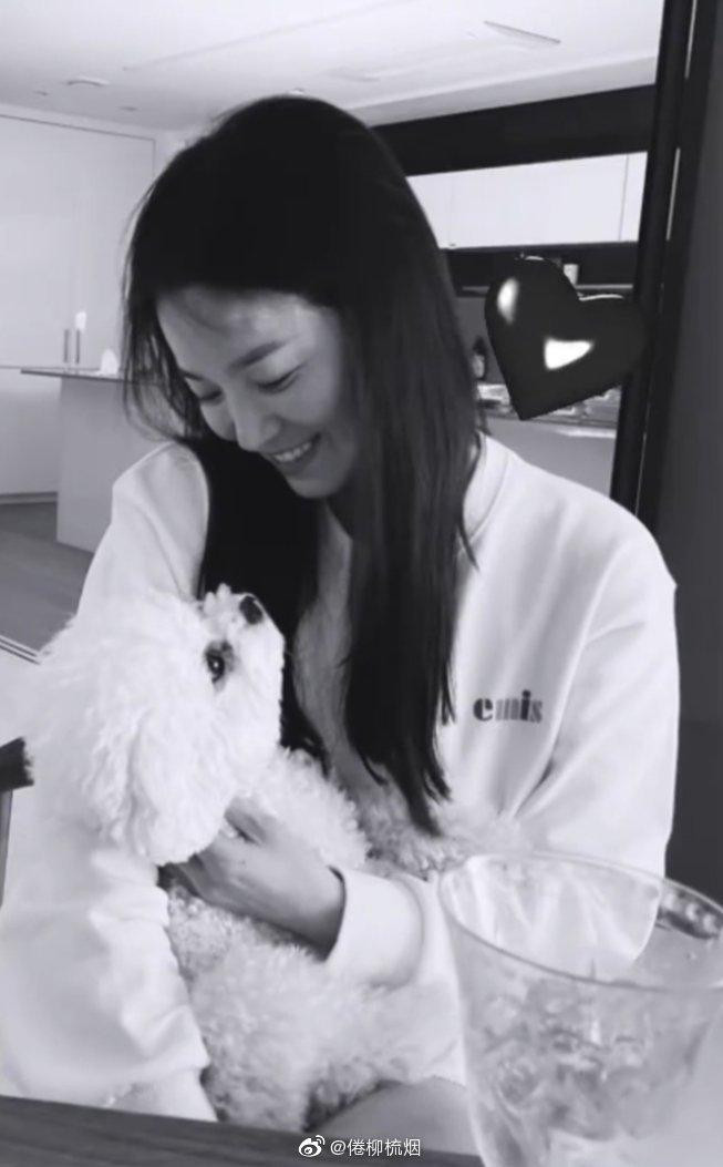 'Vợ chồng' Song Hye Kyo - Song Joong Ki tiếp tục gây bão MXH: Ai sẽ chiến thắng? Ảnh 4