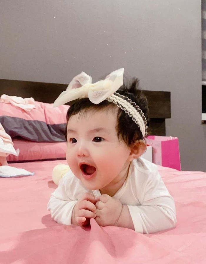 Quý tử nhà á hậu Thúy Vân gia nhập đường đua 'model nhí' trong showbiz cùng bộ 3 Winnie - Lisa - Leon Ảnh 8