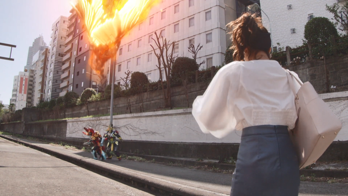 Kamen Rider Saber: Kiếm sĩ bất tử Falchion bá đạo thế nào? Ảnh 4