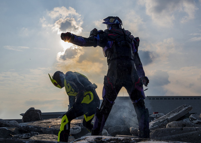 Horobi chỉ bị hạ sau khi lãnh trọn đòn Rider Kick cuối cùng của Zero-One Realizing Hopper.