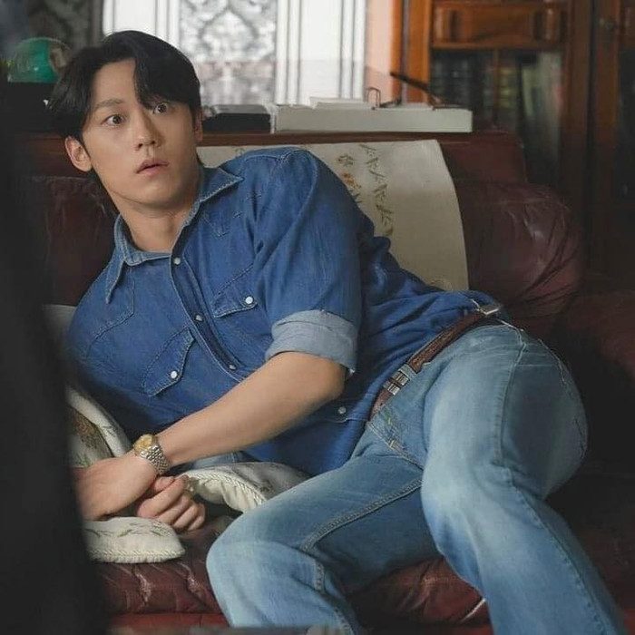 Khiến Hee Tae vô cùng thán phục sự táo tợn của cô y tá này