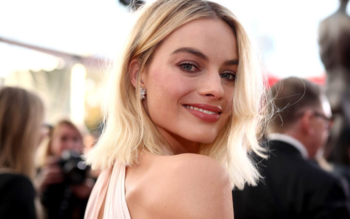 Bí quyết làm đẹp chẳng giống ai của Margot Robbie Ảnh 2