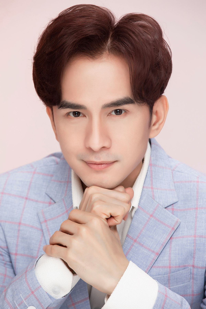 Đan Trường tiết lộ bị hủy gần 16 show diễn do dịch COVID-19.
