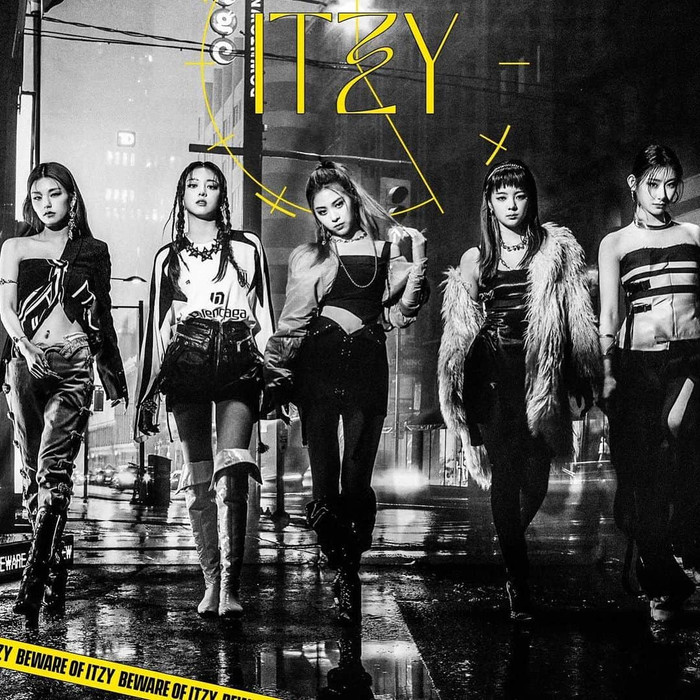 Kpop 'căng não' trên BXH World Album: BTS thống trị, ITZY vượt mặt BlackPink, SuperM kiên quyết bám trụ Ảnh 3