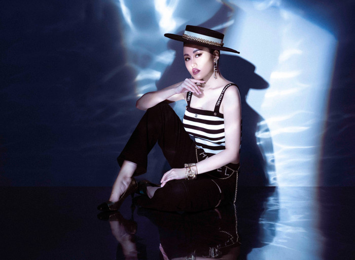 Phong cách thời trang đầy cảm hứng sáng tạo mang dấu ấn rất riêng