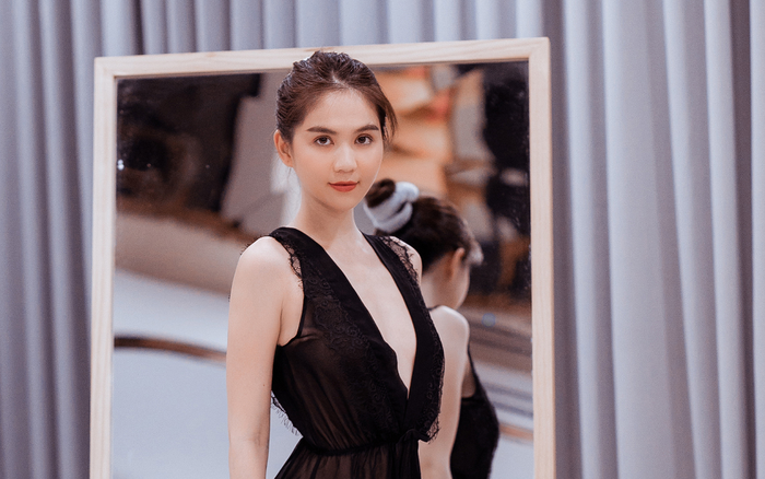 Ngọc Trinh tự tay thiết kế đồ lót, khẳng định thương hiệu 'Nữ hoàng nội y' Ảnh 2