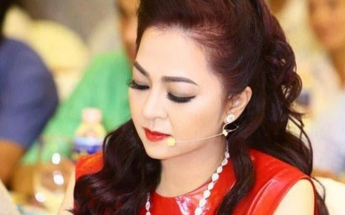 Hoài Linh im lặng giữa bão drama, dân mạng 'hiến kế' giúp bà Phương Hằng gặp danh hài để '3 mặt 1 lời' Ảnh 2