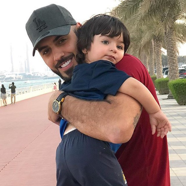 Omar Borkan Al Galavà con trai