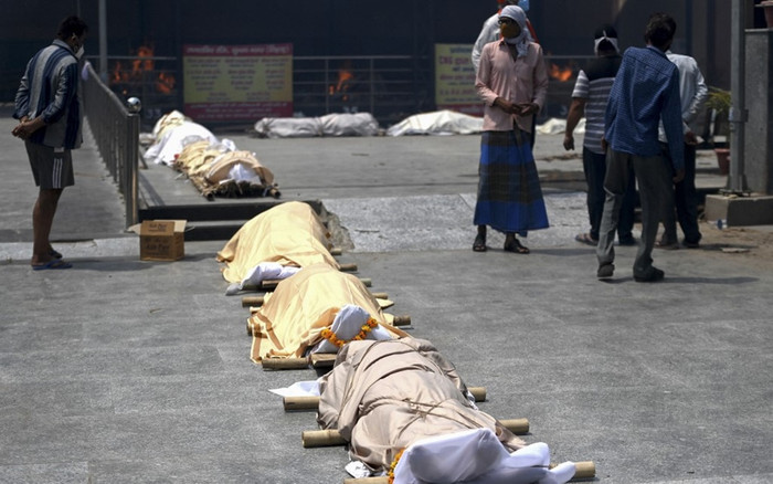 Ấn Độ: Người phụ nữ sống với xác của mẹ và em trai bị nghi nhiễm Covid-19 suốt 2 ngày Ảnh 2