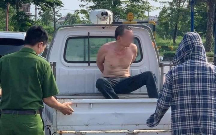 Tài xế taxi bị đâm rồi cướp xe lúc chiều tối, bắt giữ 1 nghi phạm tại hiện trường Ảnh 2