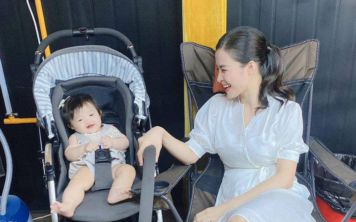 Đông Nhi tố con gái Winnie chính là 'thánh trở mặt của gia đình' Ảnh 2