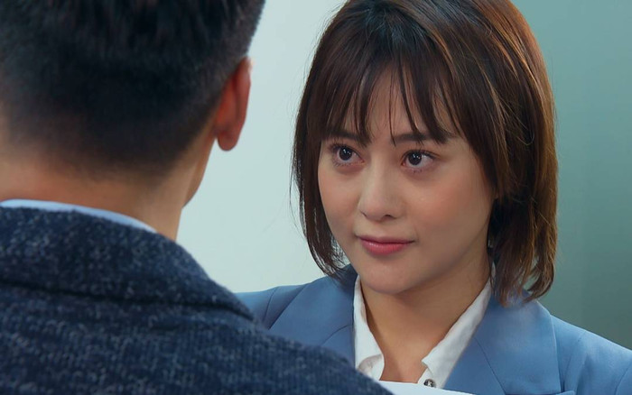 Tập 20 'Hương vị tình thân': Hôm trước 'tắm chung' hôm sau Phương Oanh về làm cấp dưới 'đặc biệt' của Sếp Ảnh 2