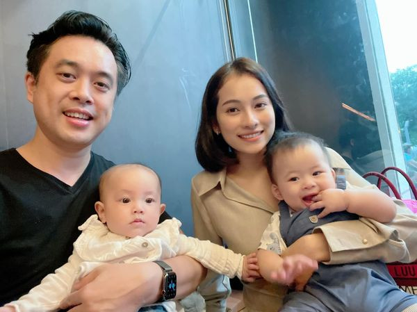 Vợ chồng Dương Khắc Linh cùng con trai Jerry và 'con dâu tương lai' Lisa.