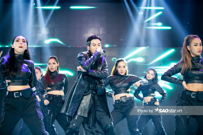 Ali Hoàng Dương mang một sáng tác mới của Châu Đăng Khoa lên sân khấu The Heroes