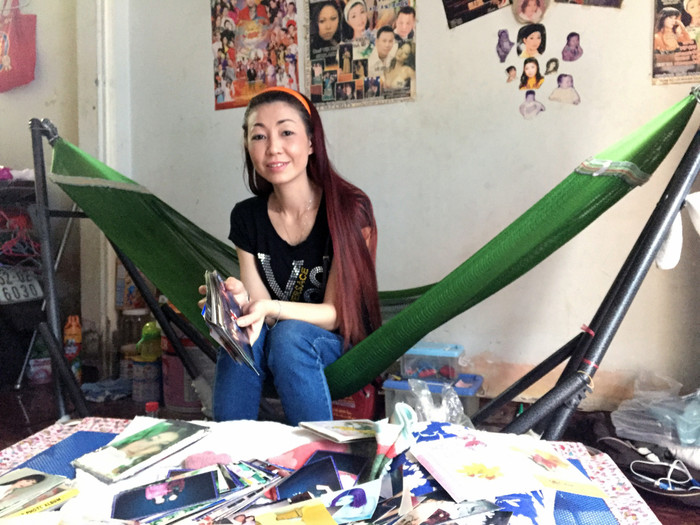 Ca sĩ Hà My cho biết Facebook chị dạo này 'dường như có ai đăng nhập', và chị không thể livestream được.