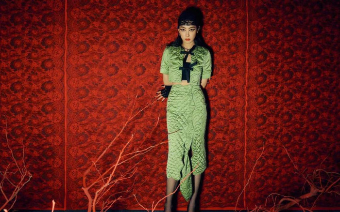 Tống Thiến phá bỏ mọi giới hạn với concept high fashion trên tạp chí thời trang Ảnh 2