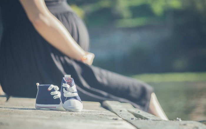 Sản phụ lén nhét vào tay bác sĩ mảnh giấy trước khi sinh, ai đọc cũng thấy xót xa Ảnh 2