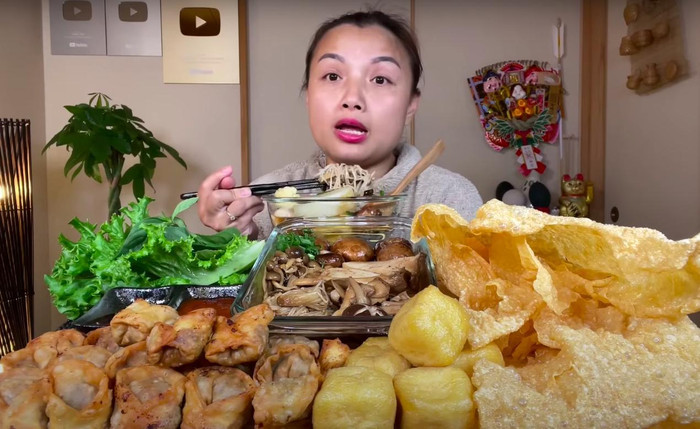 Quỳnh Trần JP kể lại giây phút bị hai kẻ lạ mặt 'rình rập'