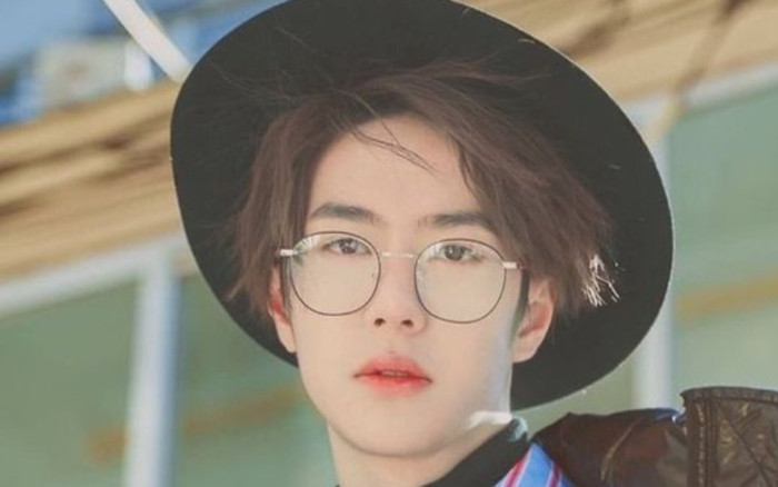 Hát ca khúc kỷ niệm cho đài Hồ Nam, Vương Nhất Bác lên thẳng hot search Ảnh 2