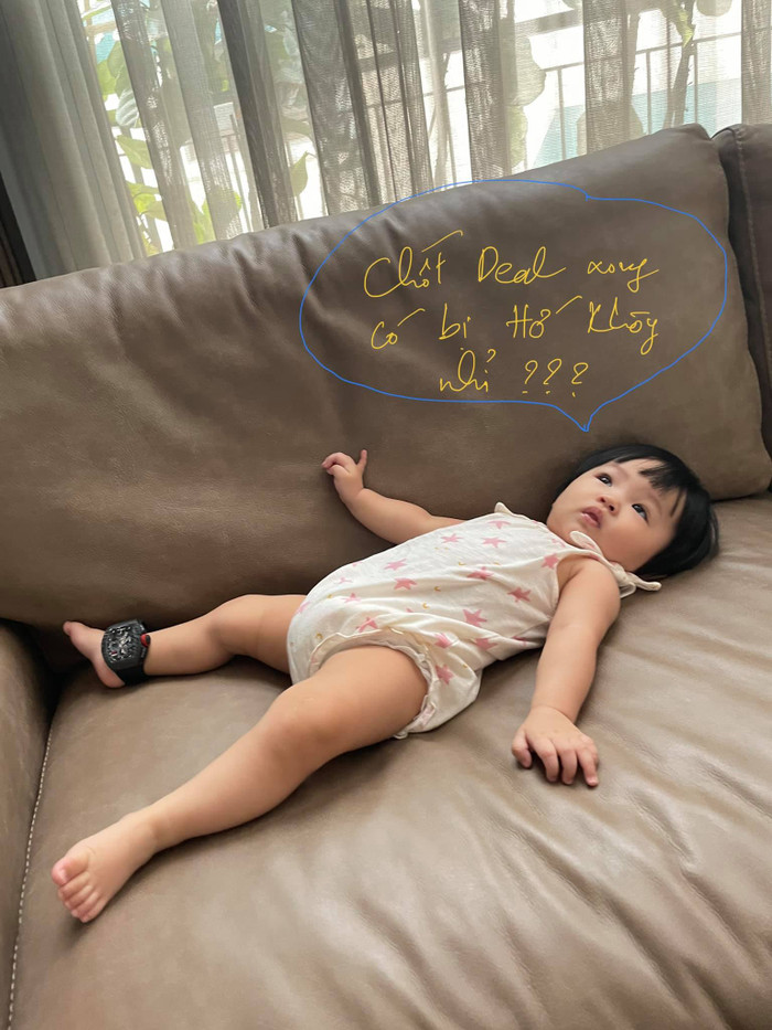 Khuôn mặt với biểu cảm 'thoảng thốt' của Suchin khiến dân tình không khỏi ôm bụng cười.