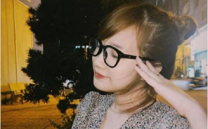 Tiền đạo CLB TP HCM công khai bạn gái hotgirl, 'thả thính' ngọt ngào khiến fan tò mò Ảnh 2