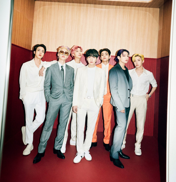 BTS vừa tung ra ca khúc Butter, thu về hàng loạt kỷ lục trong ngày đầu ra mắt