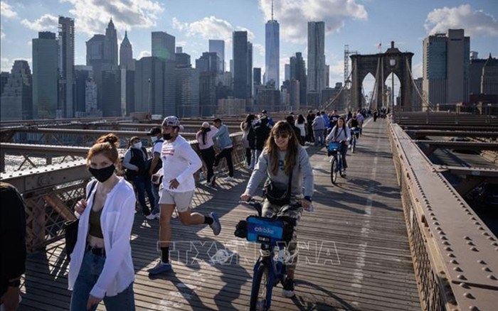 Từng là tâm dịch tại Mỹ, bang New York đã mở cửa trở lại hoàn toàn Ảnh 2