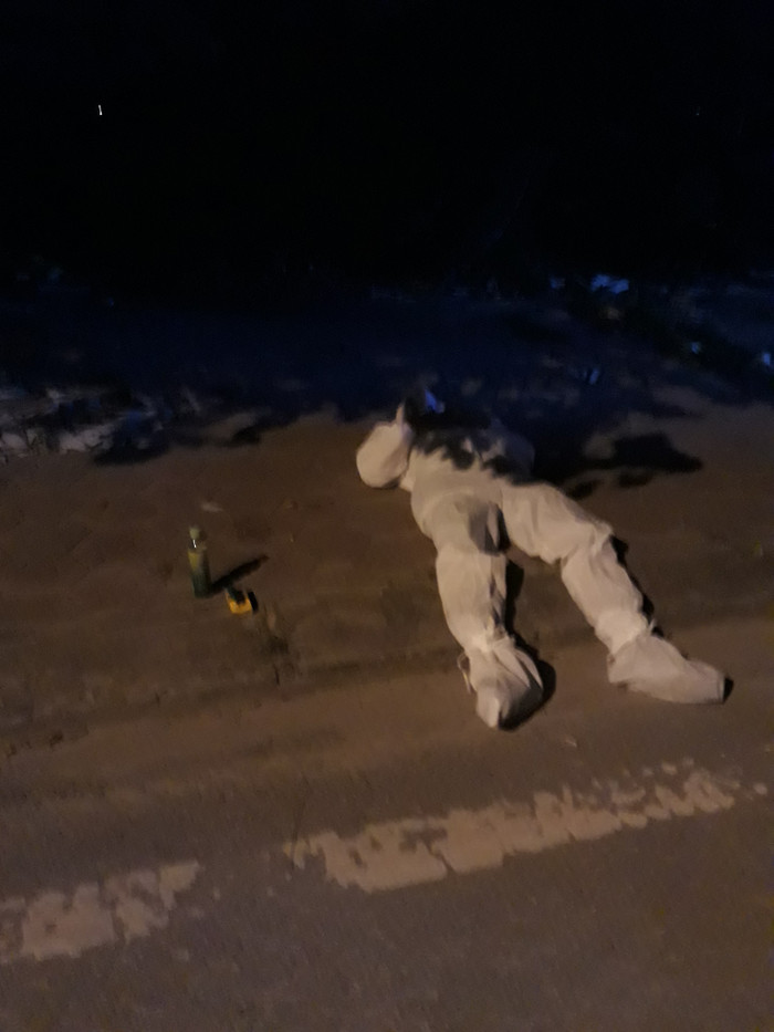 Dù đã quá mệt nhưng 2 người vẫn cố gắng hoàn thành nhiệm vụ. Khi đã quá mệt thì: 'Chỉngủ khoảng 15 phút là đi tiếp được thôi'.