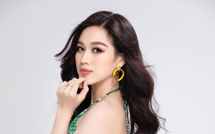 Đỗ Thị Hà nói gì khi được fan khuyên thử thay đổi makeup đậm và làn da nâu Ảnh 2