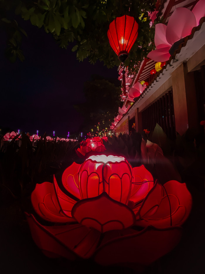 Mãn nhãn ngắm vẻ đẹp lung linh của ngôi chùa nức tiếng Sài Gòn trước Đại lễ Phật đản Ảnh 4