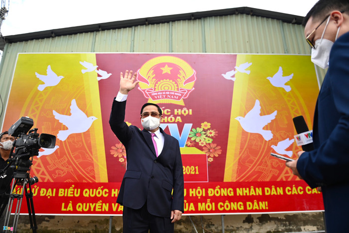 Tại Cần Thơ, Thủ tướng Phạm Minh Chính có mặt tại điểm bầu cử số 18, phường Cái Khế, quận Ninh Kiều. Ảnh: Thuận Thắng.